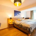 Haus Breitenfellner By Alpentravel מלון דירות באד הופגסטין