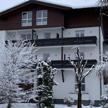Haus Breitenfellner By Alpentravel